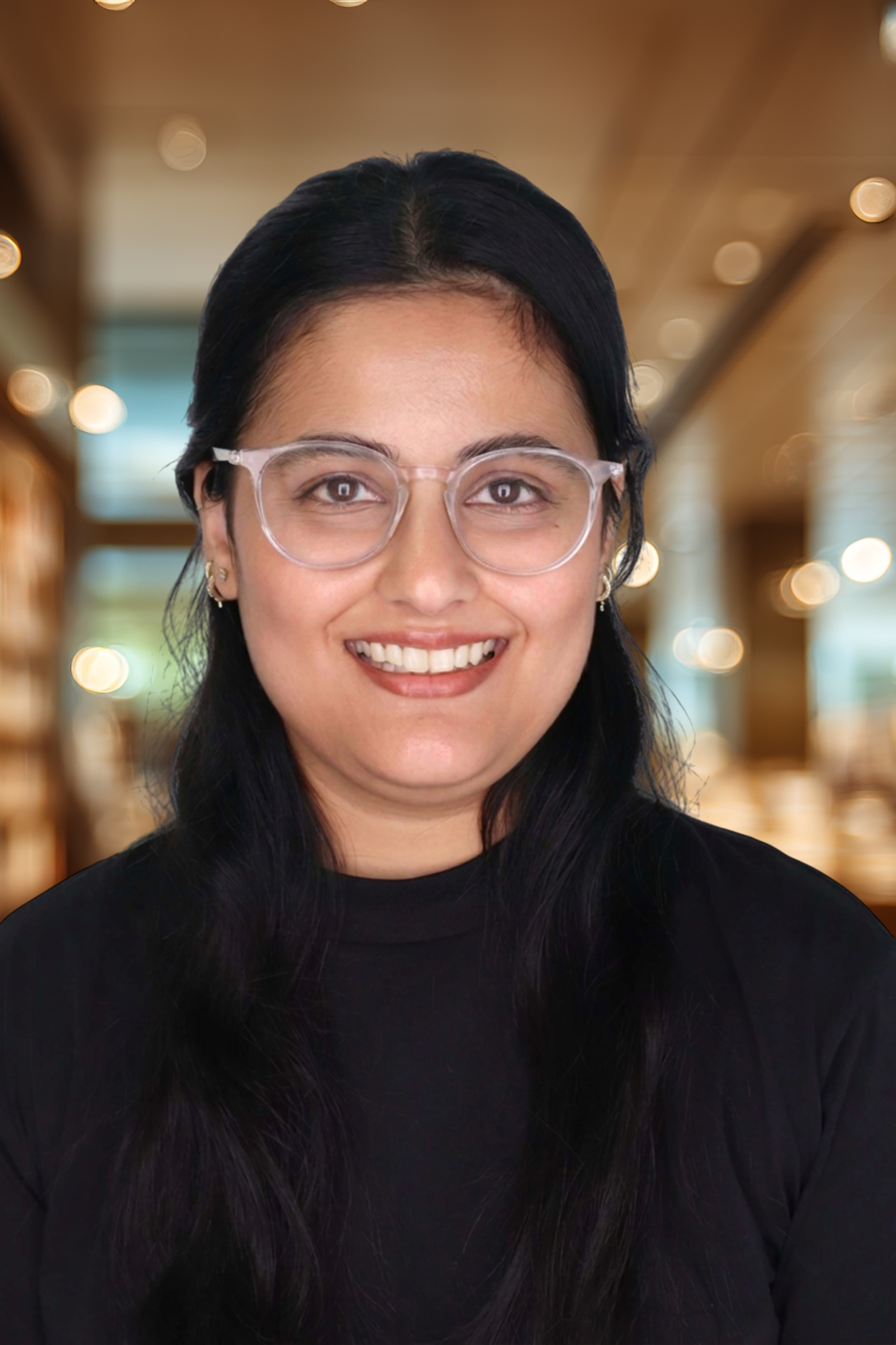 Headshot Nandini Chandra